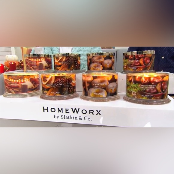 Candle by HomeWorx ~ Holiday Hostess Gift 🎁 Four Wick Luxury Scented Candle - Picture 3 of 11